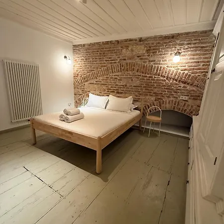 فيلة 1860 Evleri *